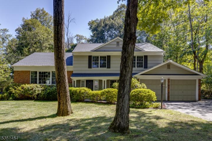 Photo of 211 Lorraine Drive, Berkeley Heights NJ