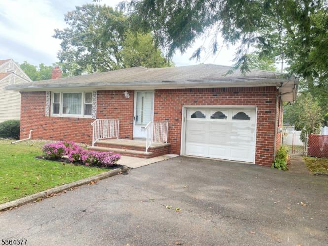 Photo of 789 Hillside Road, Rahway City NJ