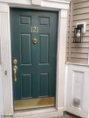 Photo of 121 Donato Circle, Scotch Plains NJ