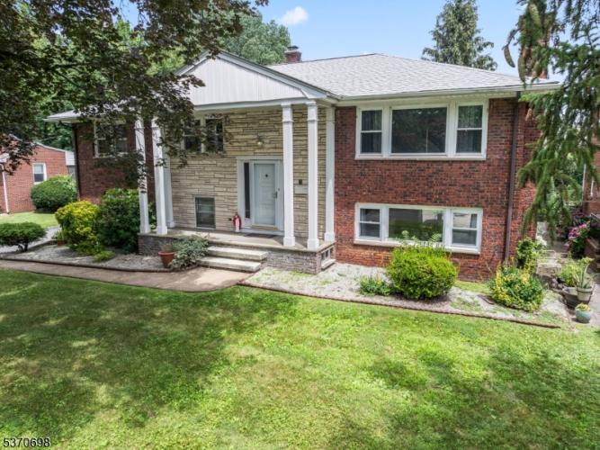 Photo of 541 Dona Lane, Scotch Plains NJ