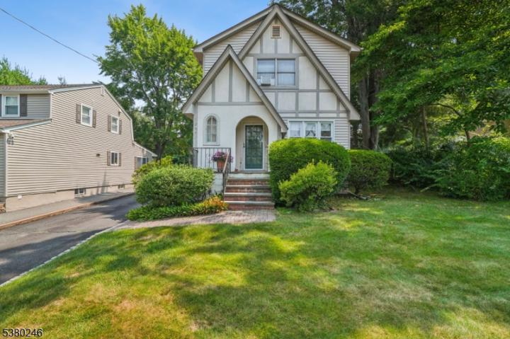Photo of 294 Livingston Avenue, New Providence NJ