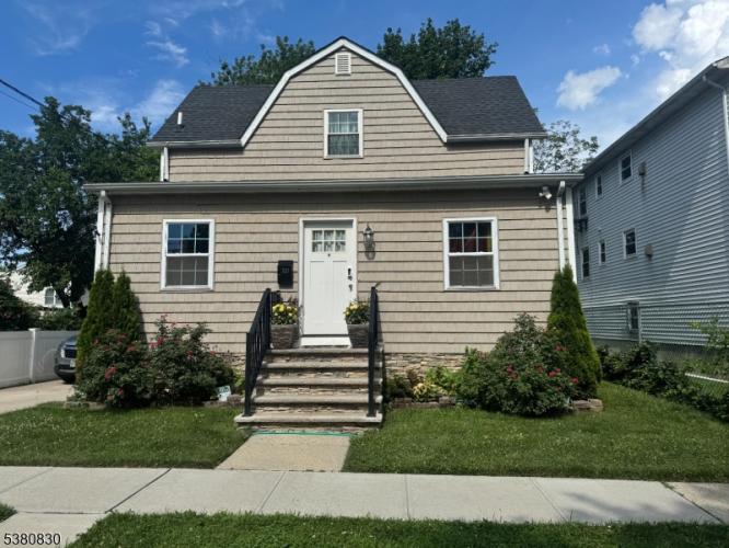 Photo of 1121 Frank Street, Roselle NJ