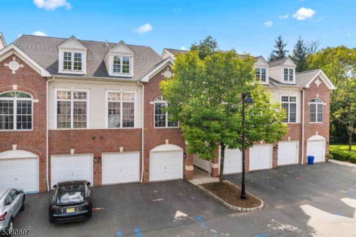 Photo of 408 Donato Circle, Scotch Plains NJ