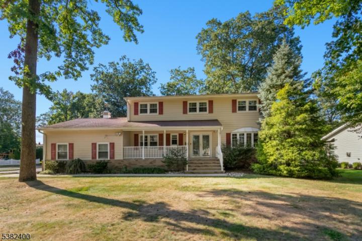 Photo of 74 Hall Drive, Clark NJ