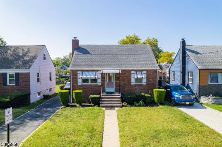 Photo of 807 Carnegie Street, Linden City NJ