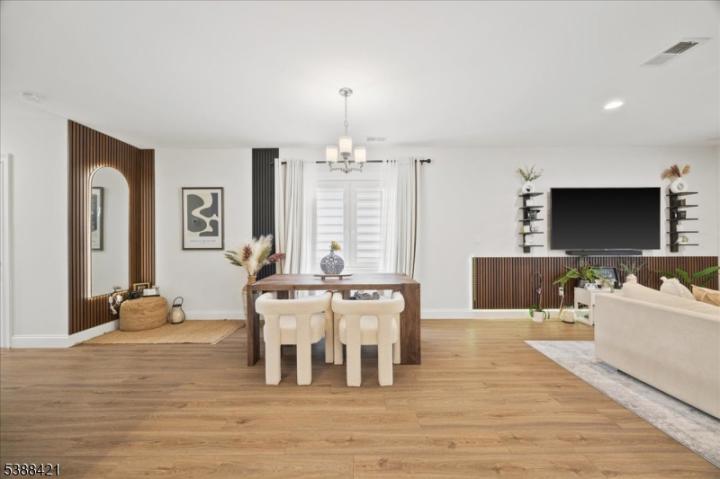 Photo of 909 Bergen Avenue, Linden City NJ
