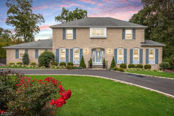 Photo of 25 Oechsner Court, Berkeley Heights NJ