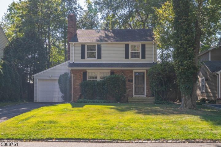 Photo of 68 Colfax Road, Springfield NJ