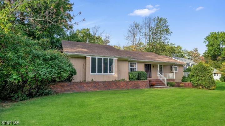 Photo of 7 Carleen Court, Summit City NJ