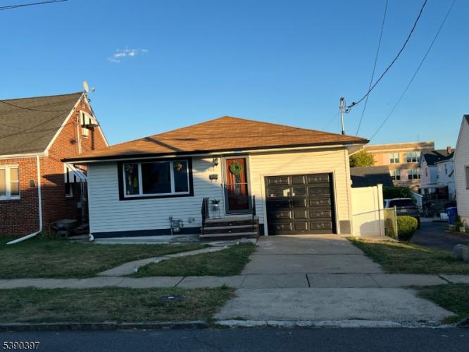 Photo of 505 Knopf Street, Linden City NJ