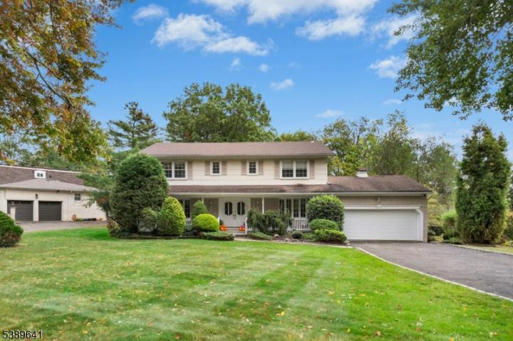 Photo of 232 Beechwood Court, Mountainside NJ