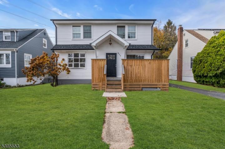 Photo of 932 Wheatsheaf Road, Roselle NJ