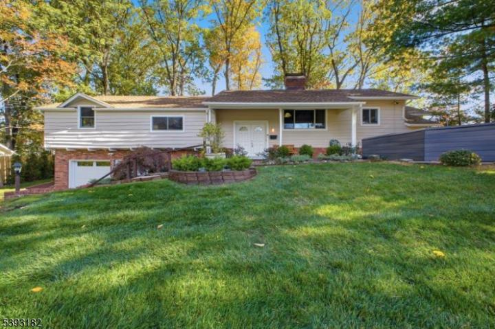 Photo of 113 Barchester Way, Westfield Town NJ