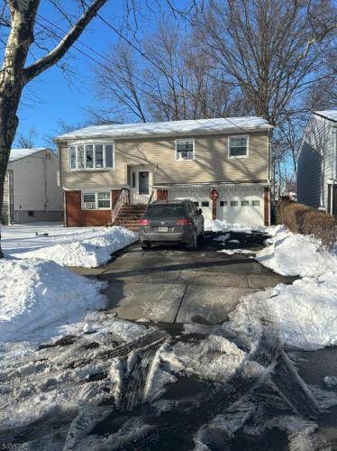 Photo of 211 E 10th Avenue