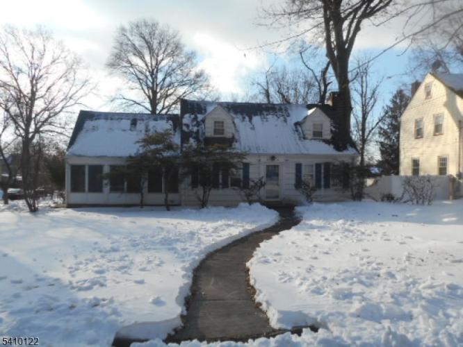 Photo of 52 E Sumner Avenue