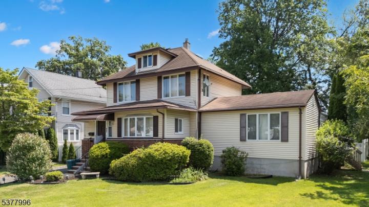 Photo of 401 Brookside Place, Garwood NJ