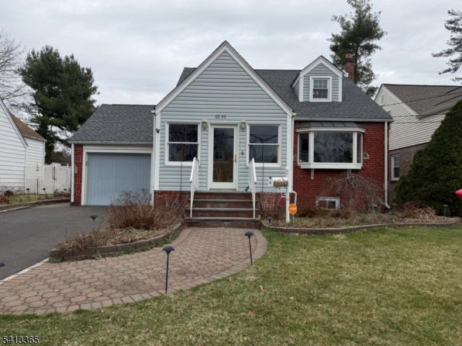 Photo of 2255 Morrison Avenue