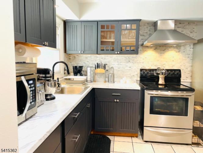 Photo of 17 Country Club Lane