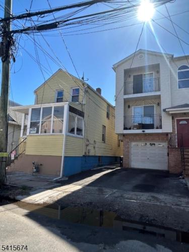 Photo of 218 Geneva Street