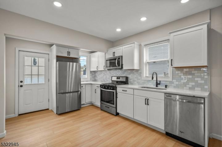 Photo of 501 Centennial Avenue