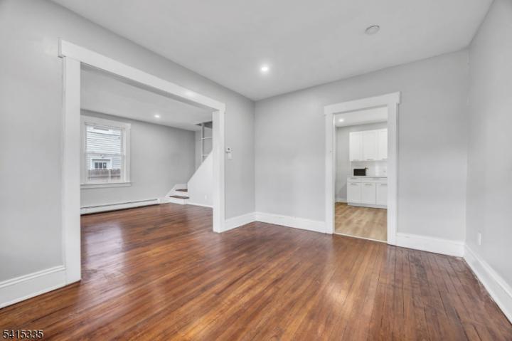 Photo of 425 Mercer Avenue, Roselle NJ