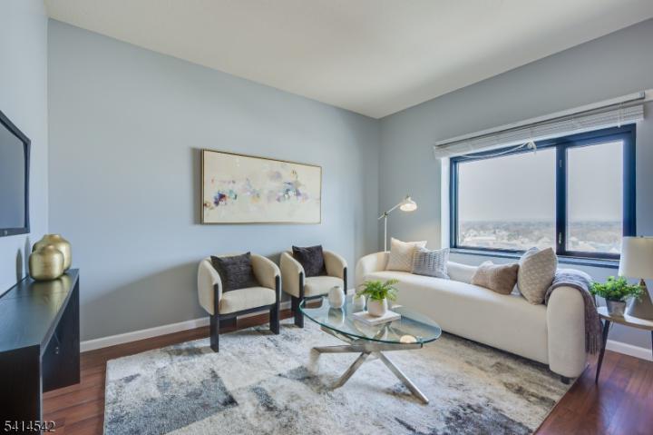 Photo of 1 Carriage City Placez 1215