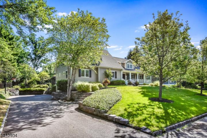 Photo of 1020 Minisink Way