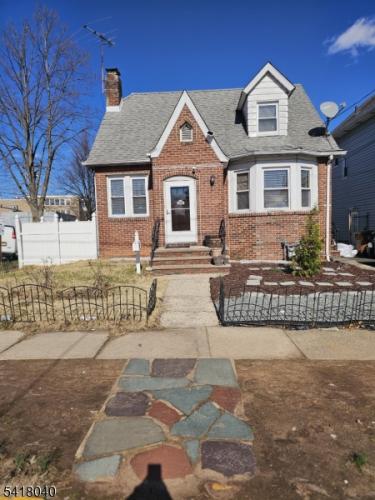 Photo of 836 Summit Street