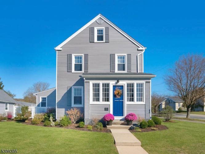 Photo of 38 Warner Avenue