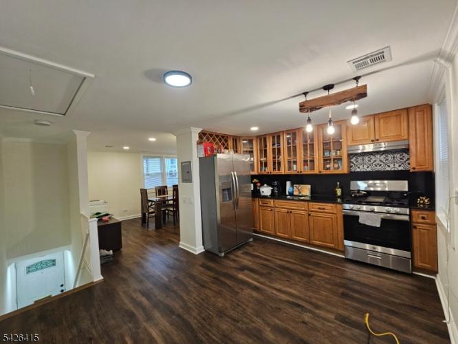Photo of 1605 North Wood Avenue E2