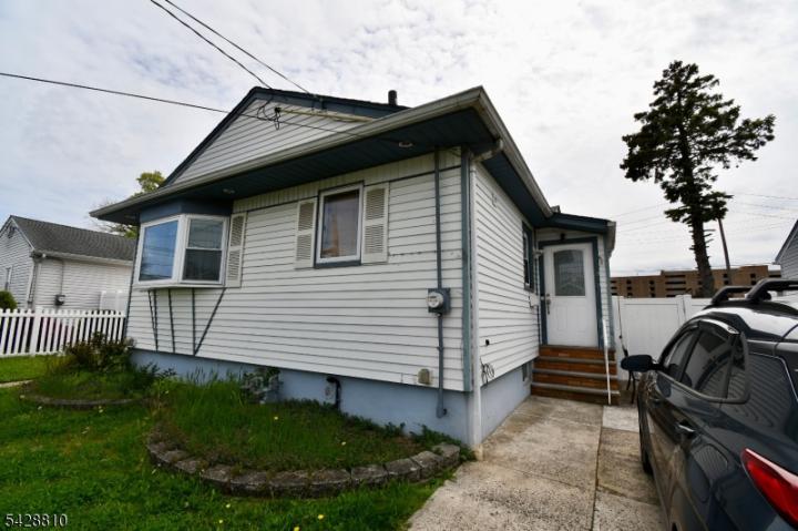 Photo of 831 Smith Street