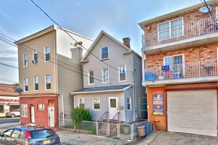 Photo of 461 Fulton Street