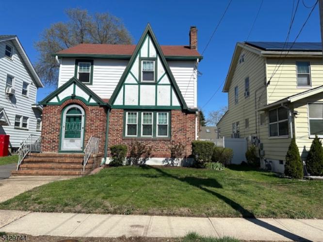 Photo of 1075 Thomas Street