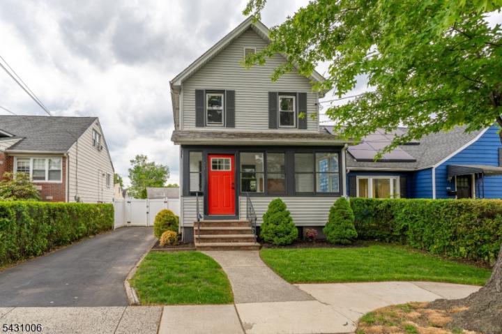 Photo of 422 Faitoute Avenue