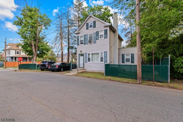 Photo of 632 Millers Lane, Rahway City NJ