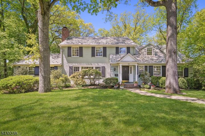Photo of 19 Greenbriar Drive