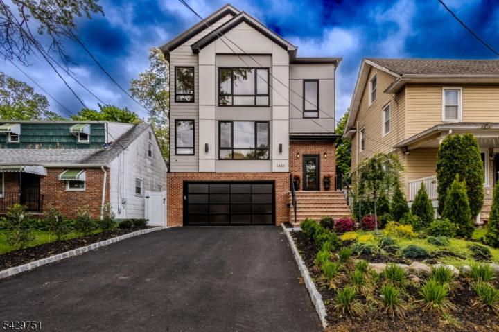 Photo of 1455 Mccrea Place