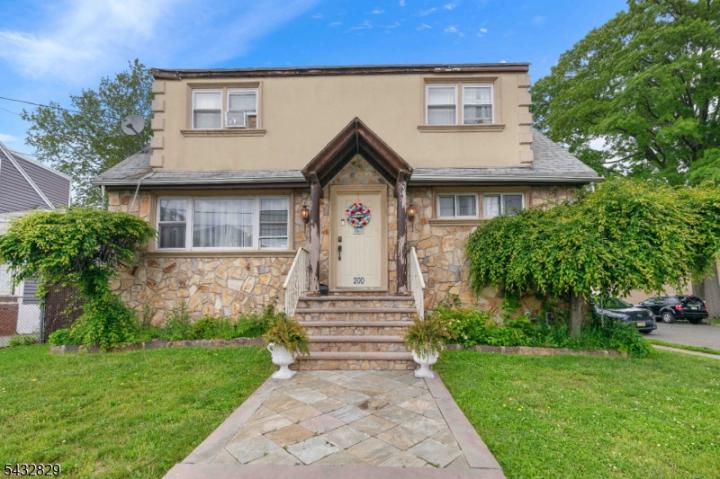 Photo of 200 Bradford Avenue
