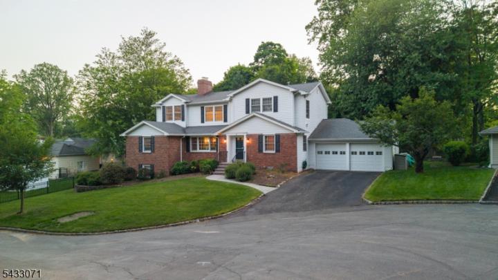 Photo of 18 Pine Ridge Drive