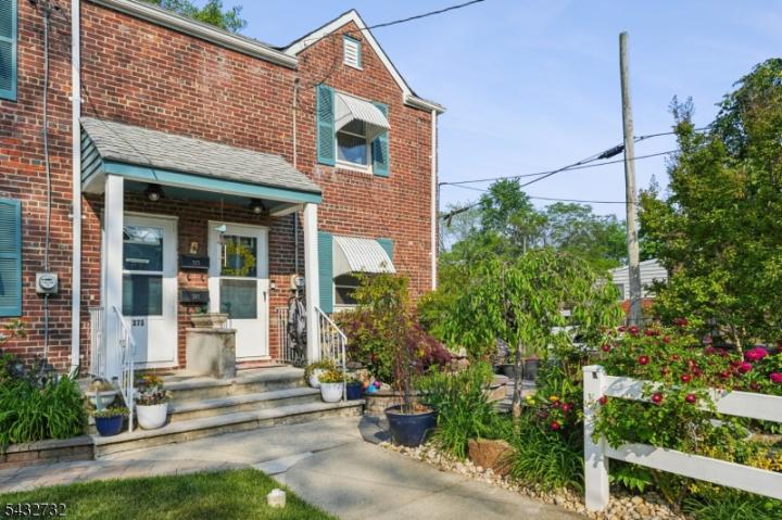 Photo of 371 Raleigh Road