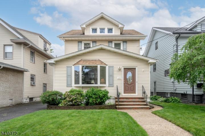 Photo of 120 Galloping Hill Road