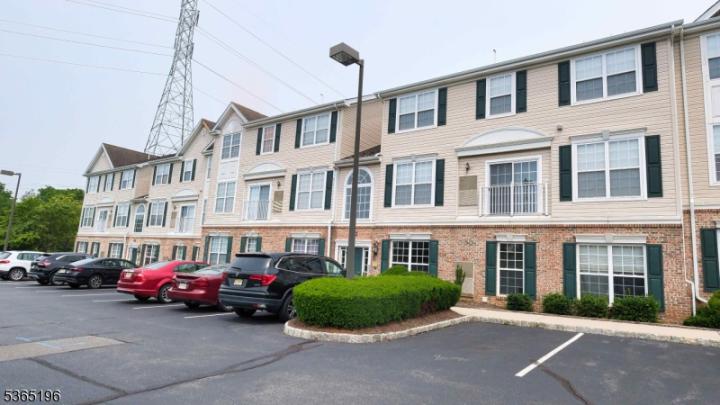 Photo of 228 Windmill Court, Lopatcong NJ