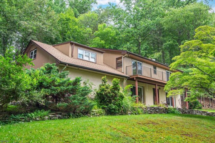 Photo of 5 Bingham Lane, Blairstown NJ