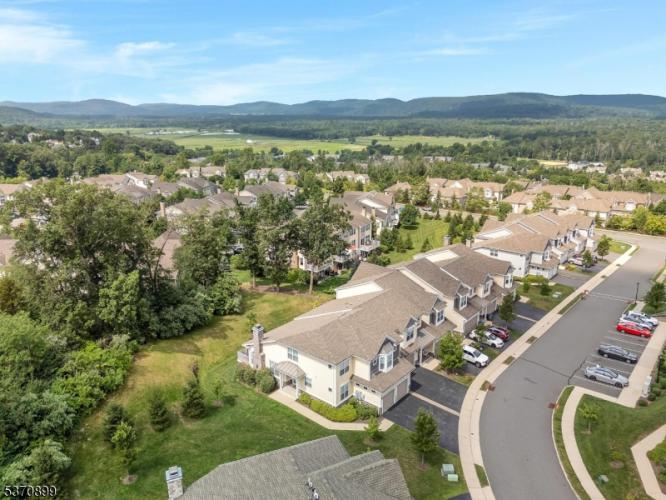 Photo of 24 Lupine Lane, Allamuchy NJ