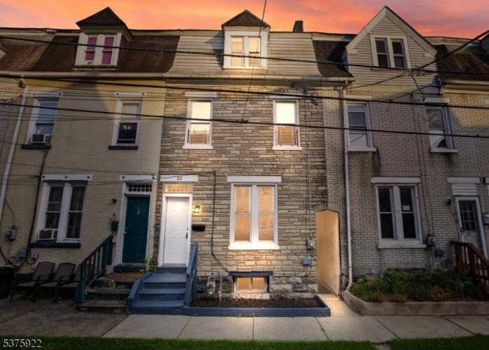 Photo of 21 Reese Court, Phillipsburg Town NJ