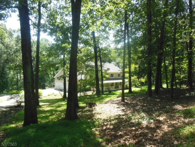 Photo of 162 Cherry Tree Bend Road, Mansfield NJ