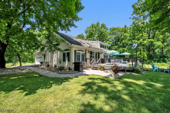 Photo of 7 Old Farm Road