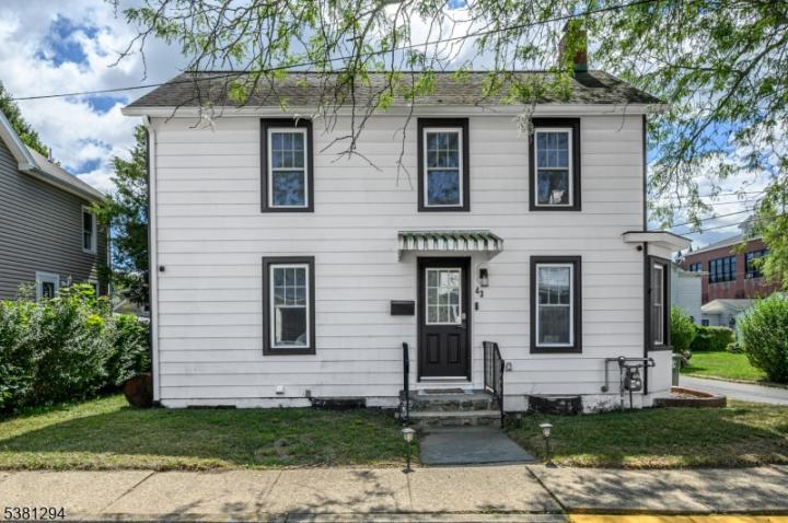 Photo of 43 E Stewart St