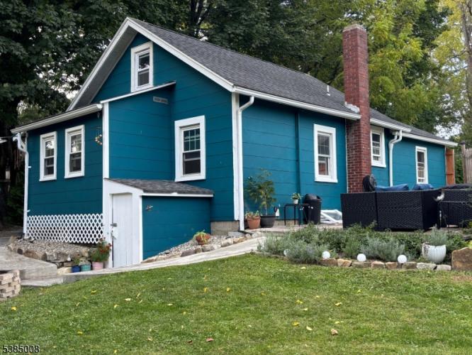 Photo of 223 Washburn Avenue, Washington NJ
