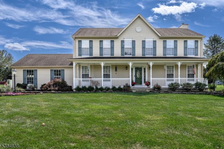 Photo of 5 Cliffside Drive, Franklin NJ
